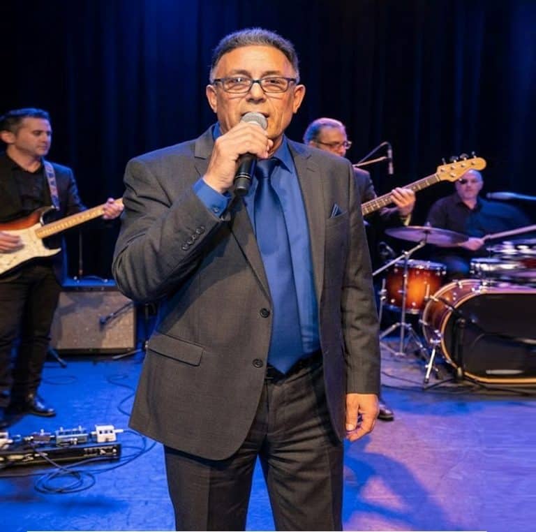 יעקב אוחיון, פייטן וזמר בעל ניסיון של עשרות שנים בעולם הפיוט והתפילה